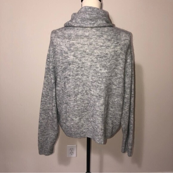 Mohair Blend Cowl Neck Gray Sweater Size Small H&M - Picture 3 of 9